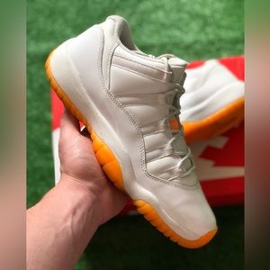 Air Jordan retro 11 low GG bright crimson size 8y